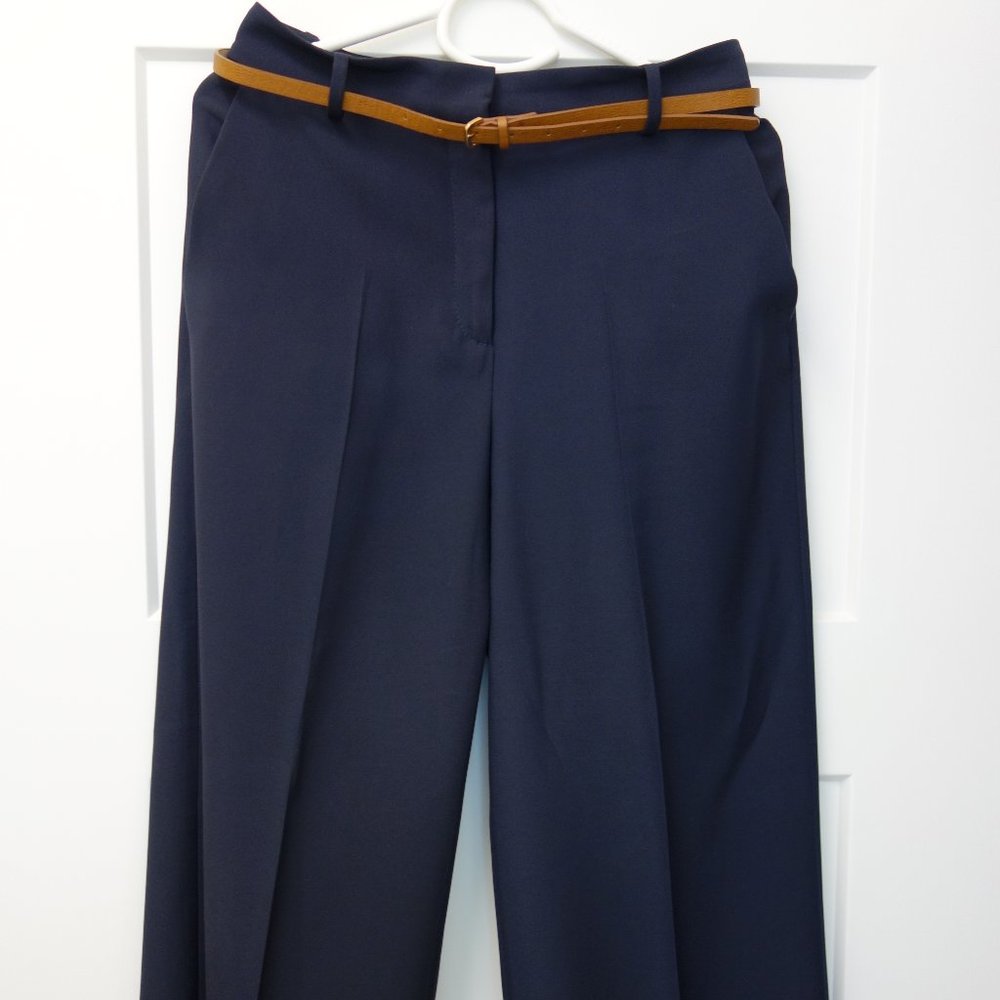 Zara High Waisted Cropped Culottes - Size Small - Navy with Tan skinny belt